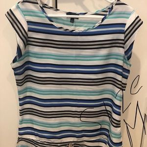 Women’s casual office attire.